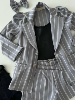 Conjunto Rafaela (Acompanha Cinto e Laço de Cabelo) - comprar online