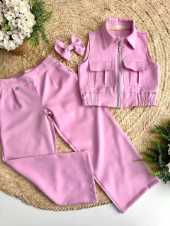 Conjunto Flavia (Colete + Calça + Laço de Cabelo) na internet