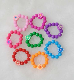 Kit 8 Anéis Florzinhas Coloridas - comprar online