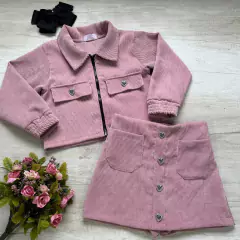 Conjunto Rosa Veludo Cotelê (Jaqueta + Shorts Saia)