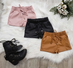 Shorts Couro