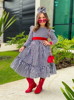 Vestido Listrado + Cinto Vermelho + Laço de Cabelo na internet