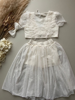 Conjunto Branco Tule com Franja (Blusa + Saia com Short + Laço de Cabelo) - Coisas de Dondoquinha