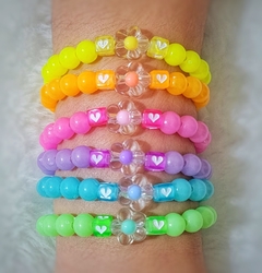 Kit BRILHA NO ESCURO com 6 Pulseiras