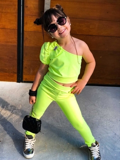 Conjunto Neon Lacinho no Ombro (Cropped + Legging) na internet