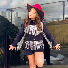 Conjunto Ana Castela Boiadeira Preto com Franja Paetê Prata (Camisa + Shorts + Laço de Cabelo) - Coisas de Dondoquinha