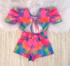 Macacão Tie Dye com Cinto na internet