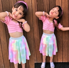 Conjunto Saia Tule Tie Dye com Short + Cropped Rosa - comprar online