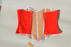 Corset Wonder Woman Charol en internet