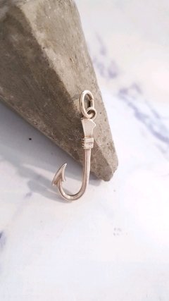 Dije Anzuelo - Picasso joyeria
