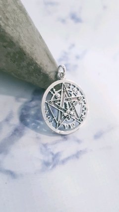 Tetragramatron en internet