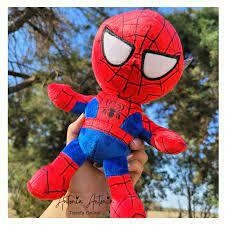 PELUCHE HOMBRE ARAÑA MEDIANO