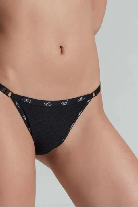 SE7368 String less Daily - SELU