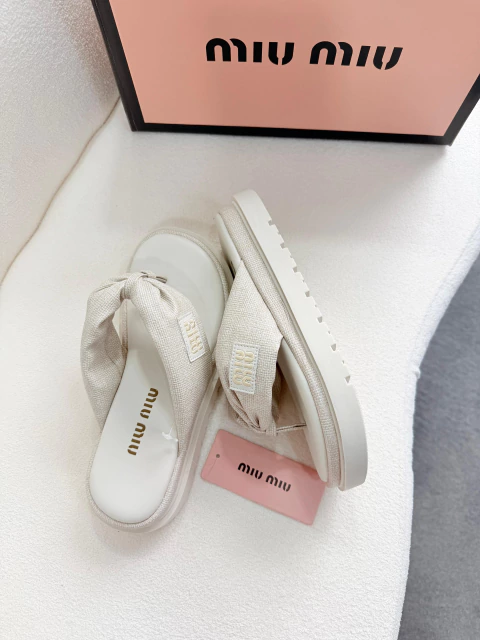 MIU MIU