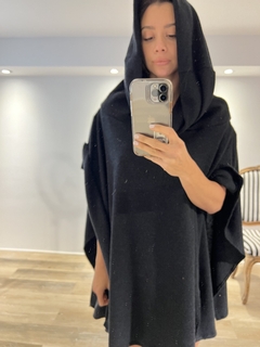PONCHO MILENA en internet