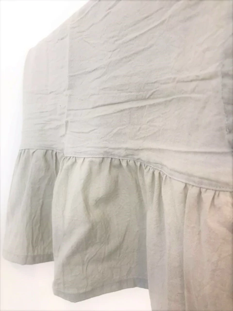 Camino de Mesa Volados Gris