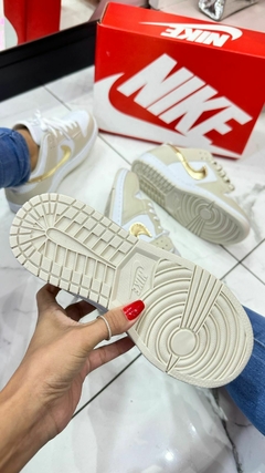 Nike Bege Ouro - Estações Dourada | Shoes B 