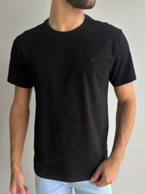 Camiseta Básica Slim Preta - Ogochi - comprar online