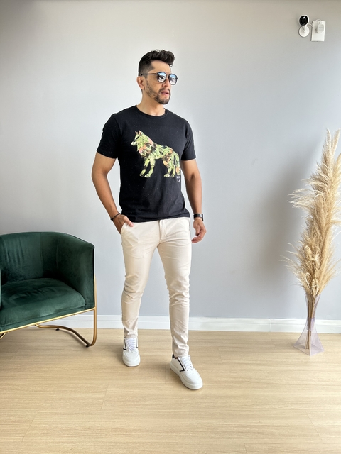 Camiseta React Lobao Folhagem Preta - Acostamento na internet