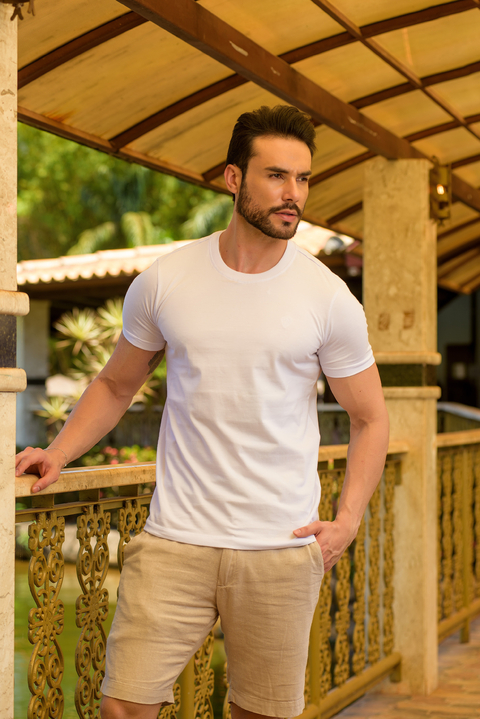 Camiseta Básica Slim Branca - Conquest na internet