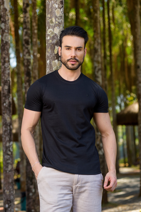 Camiseta Básica Slim Preta - Conquest - comprar online