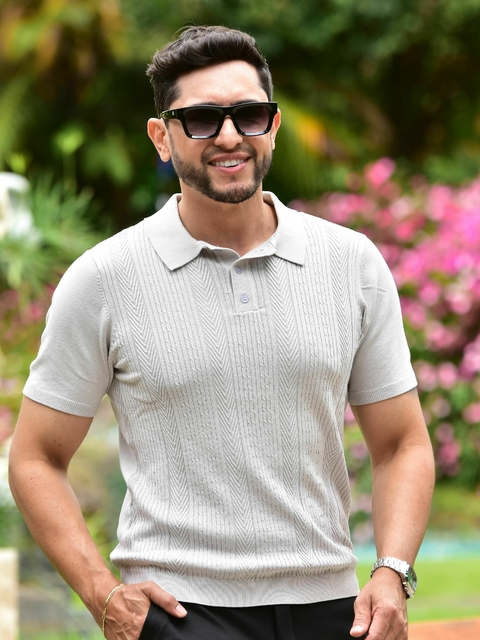 Camiseta Gola Polo Tricot Texturizada Cinza 1074 - Conquest - Kamarim Patos