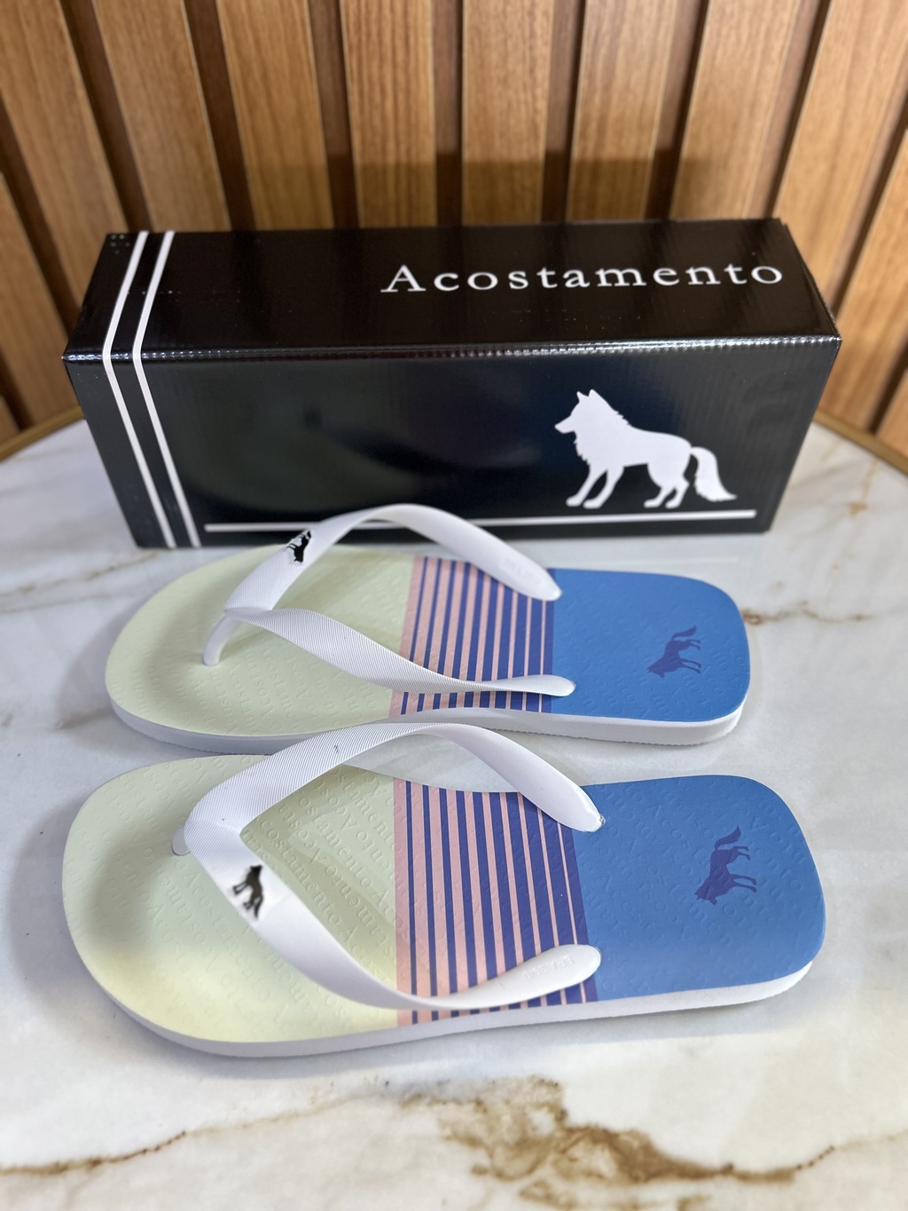 Chinelo Branco Listrado Azul 9009 - Acostamento - loja online