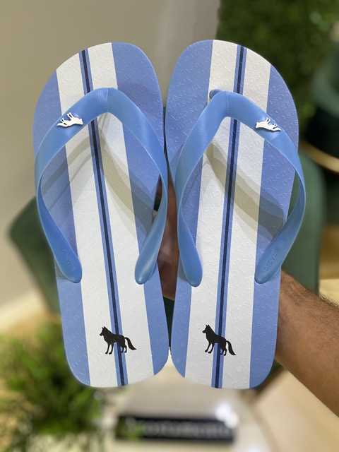 Chinelo Azul Claro Listra Branca - Acostamento