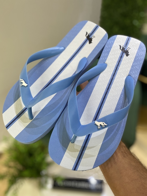 Chinelo Azul Claro Listra Branca - Acostamento na internet