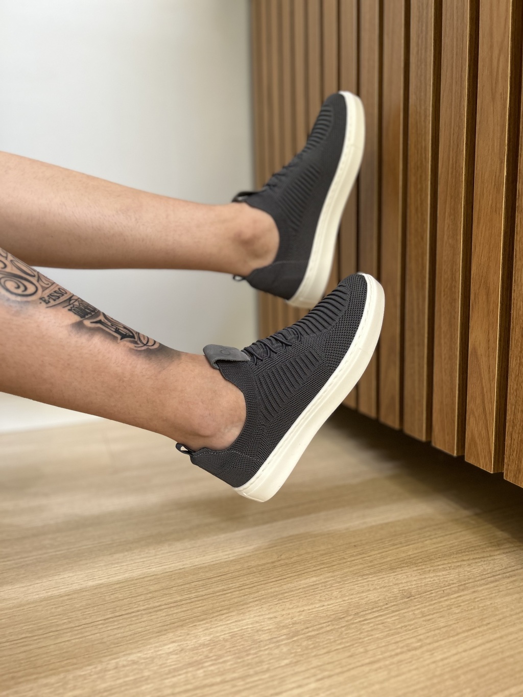 Sapatenis Tricot Confort Cinza - Ogochi