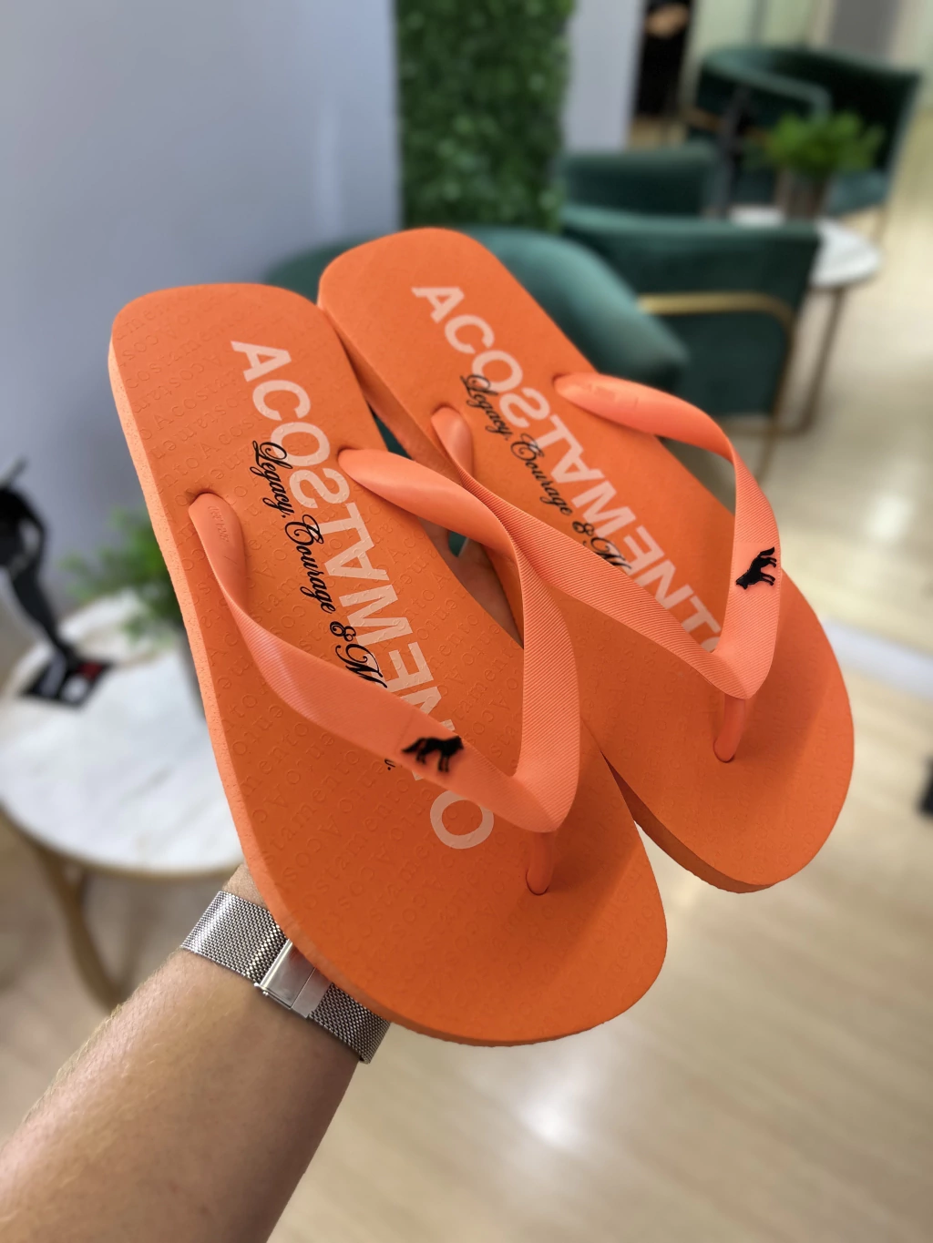 Chinelo Laranja Lettring 9020 - Acostamento na internet