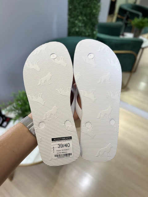 Chinelo Branco Lettring 9017 - Acostamento - Kamarim Patos
