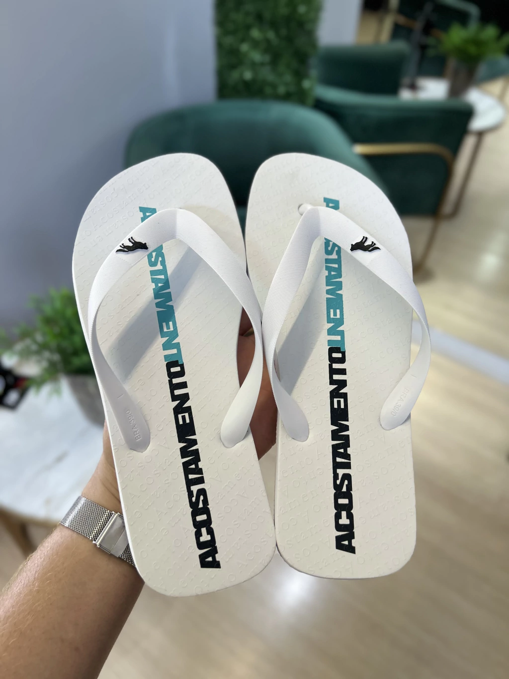 Chinelo Branco Lettring 9017 - Acostamento