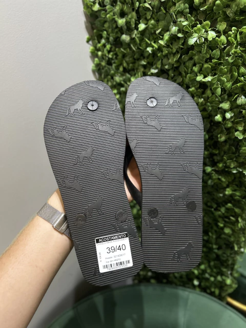 Chinelo Preto Lettring 9017 - Acostamento - loja online
