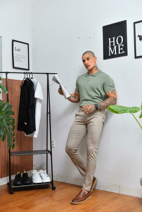 Calça Alfaiataria Skinny Amsterdã Acetinada Caqui - Conquest na internet