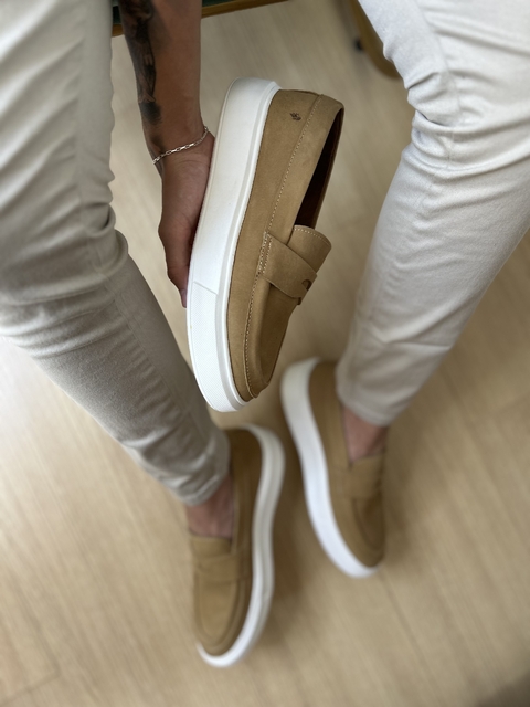 Sapato Mocassim Loafer Dallas Bege 16443 - Conquest