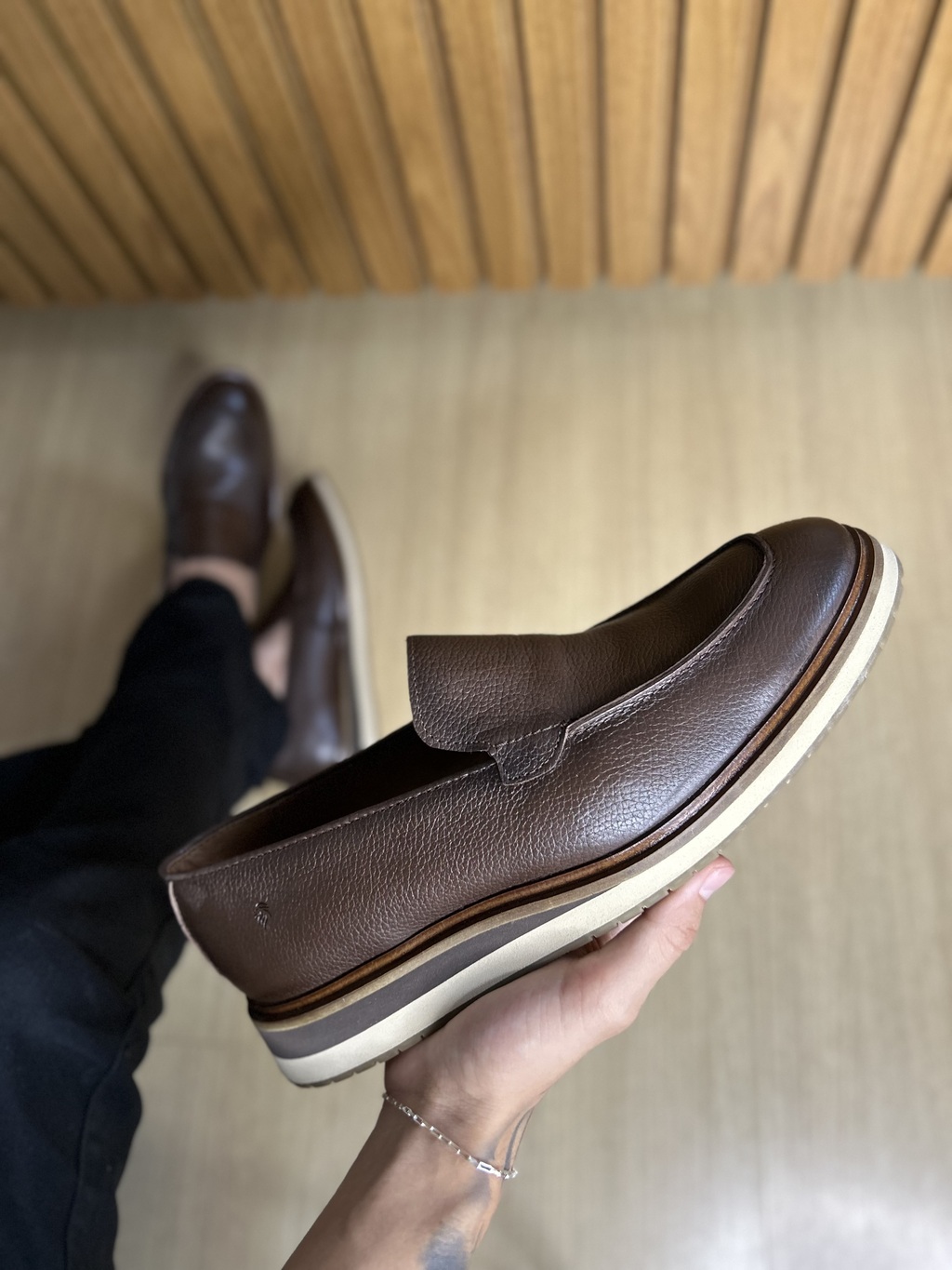 Sapato Mocassim Loafer Decker Café 4016 - Conquest na internet