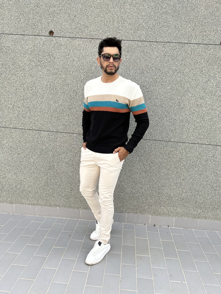 Suéter Tricot Preto Listrado Gola Careca - Acostamento - comprar online
