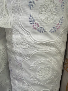 Hule broderie mantel - comprar online