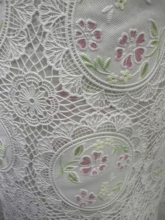 Hule broderie mantel en internet