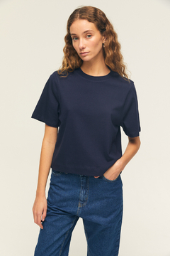 Remera Cuadrada Azul Marino en internet