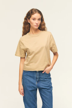 Remera Cuadrada Tostada - ABC Not Found