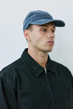 Gorra Azul Gastada en internet