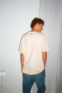 Remera Boy Beige en internet