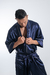 Robe masculino curto cetim azul marinho com vies off