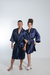 Robe curto de casal cetim azul marinho com vies off na internet