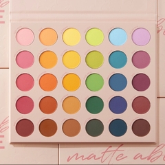 MATTE ABOUT HUE PALETTE COLOURPOP en internet