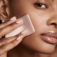 Fenty Beauty - PRE ORDER | Invisimatte Instant Setting + Blotting Powder - New York Beauty Store