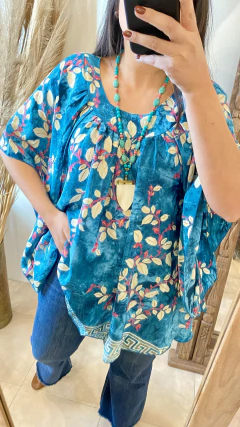 Blusa Kiaan en internet