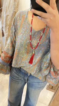 Blusa Holi en internet